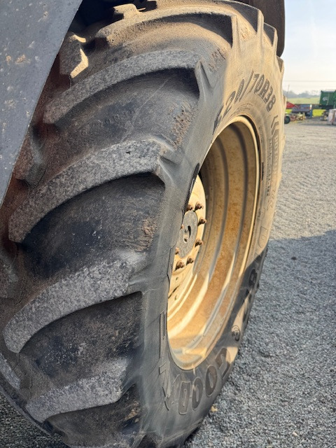 CASE MXM155 - Farm tractor: picture 4 CASE MXM155 - Farm tractor: picture 4