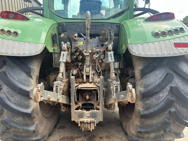 FENDT 724 Plus - Farm tractor: picture 3 FENDT 724 Plus - Farm tractor: picture 3
