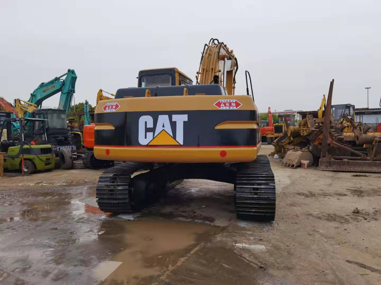 CATERPILLAR 320B - Crawler excavator: picture 3 CATERPILLAR 320B - Crawler excavator: picture 3