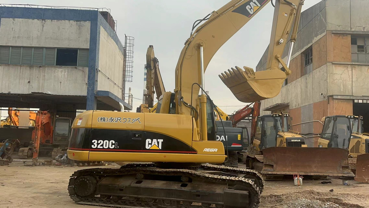 CATERPILLAR 320C - Crawler excavator: picture 1 CATERPILLAR 320C - Crawler excavator: picture 1