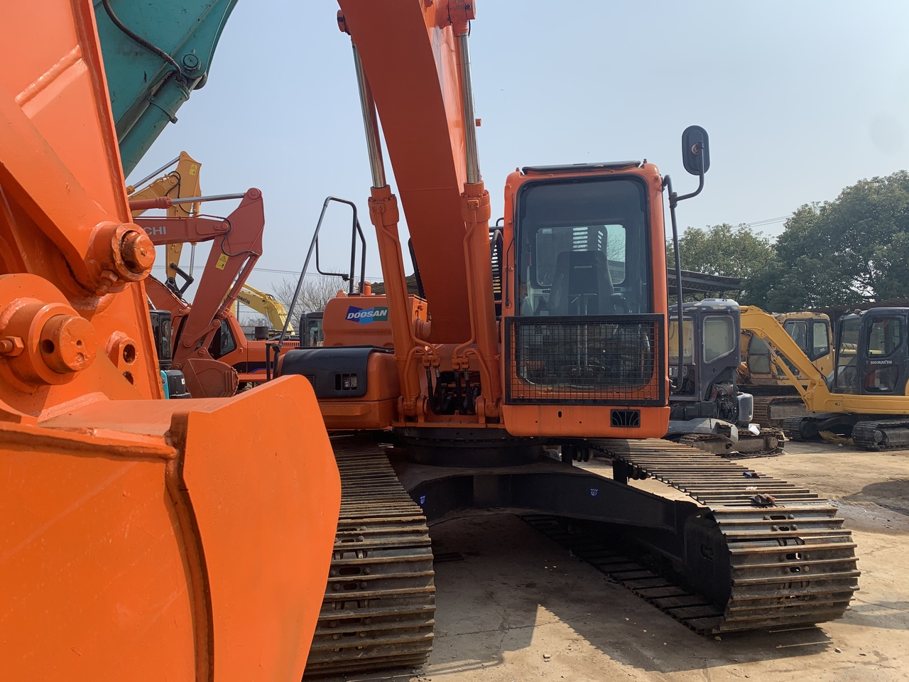 DOOSAN DX225LC-excavator - Crawler excavator: picture 4 DOOSAN DX225LC-excavator - Crawler excavator: picture 4