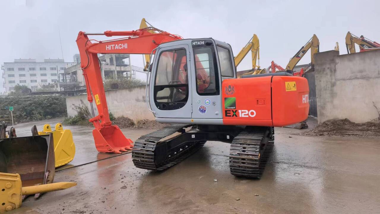 Crawler excavator HITACHI EX120-5: picture 6