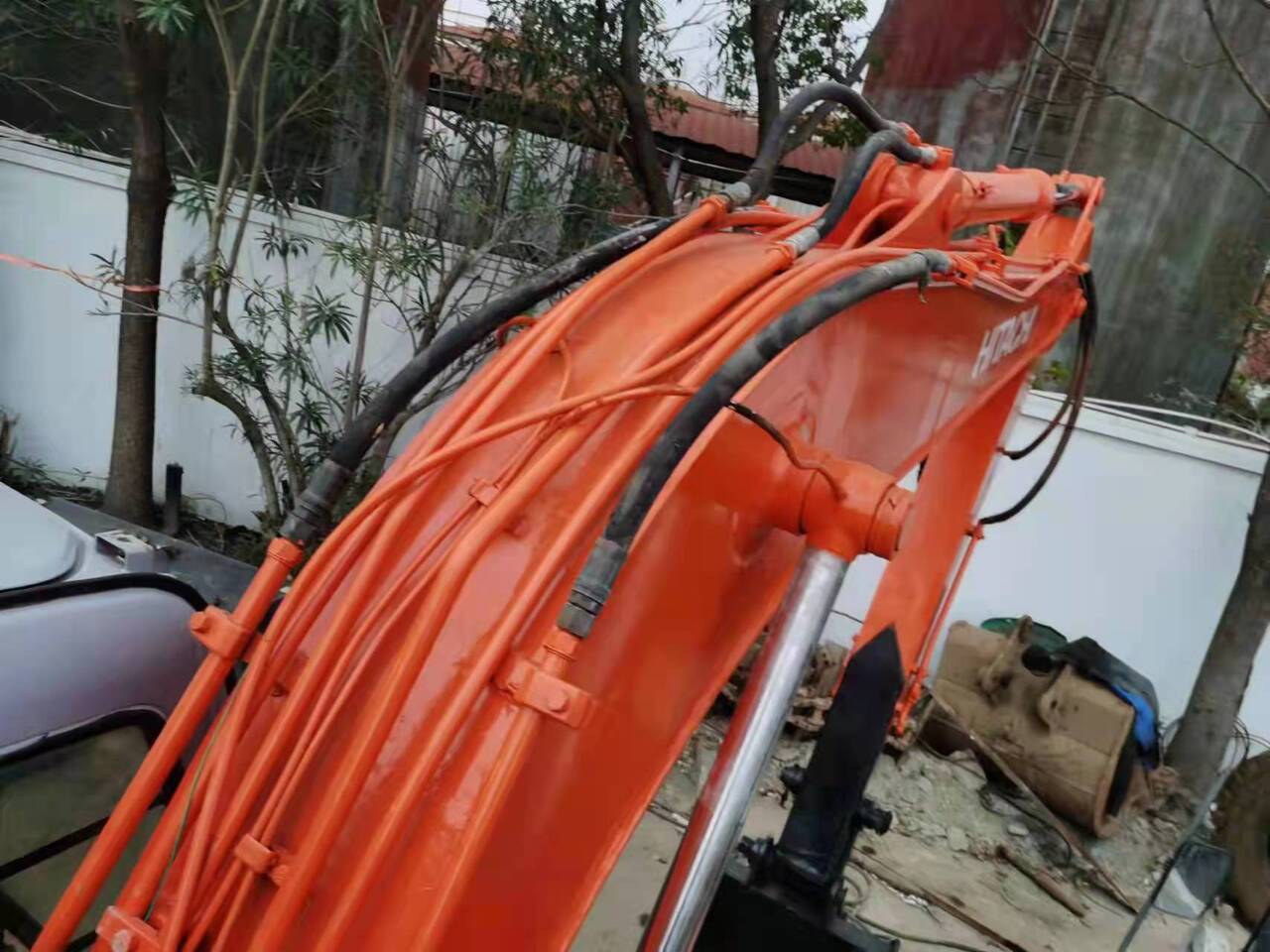 HITACHI EX120-5 - Crawler excavator: picture 4 HITACHI EX120-5 - Crawler excavator: picture 4