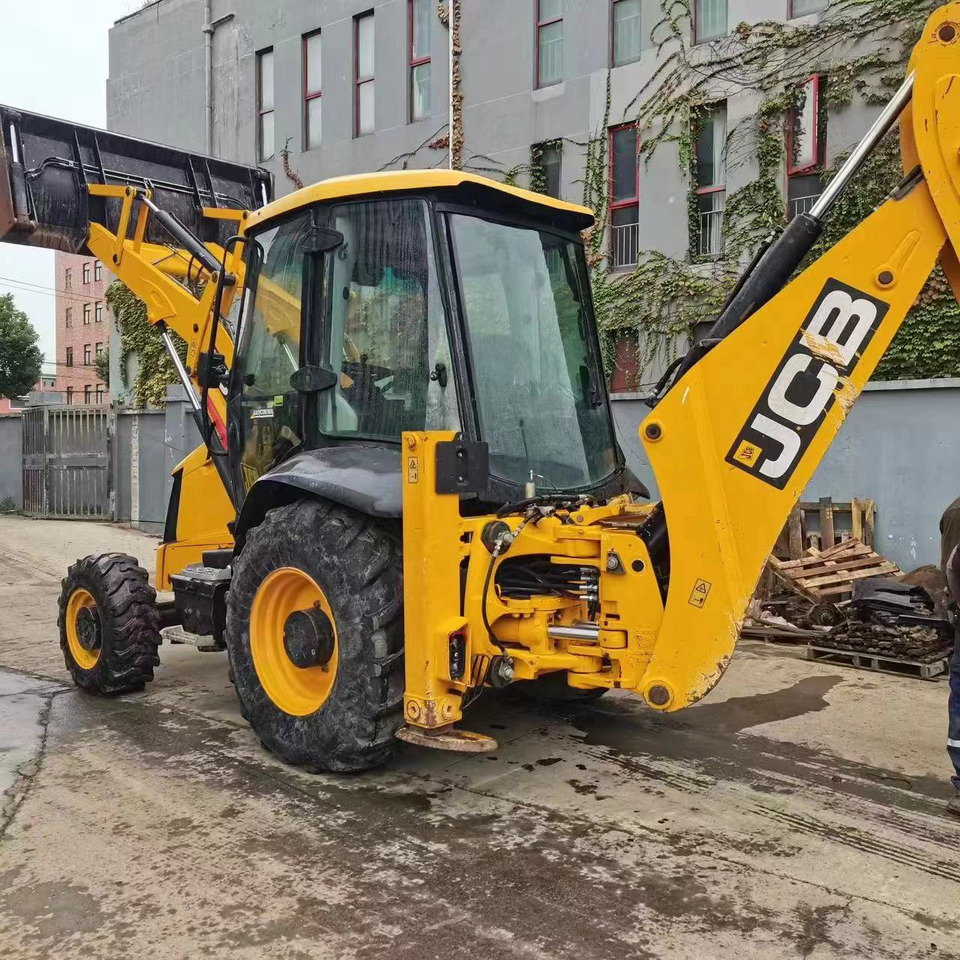 JCB 3CX ECO - Backhoe loader: picture 3 JCB 3CX ECO - Backhoe loader: picture 3