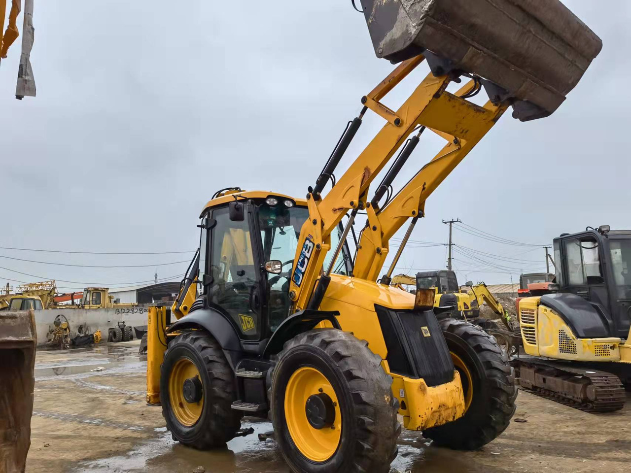 JCB 4CX ECO - Backhoe loader: picture 2 JCB 4CX ECO - Backhoe loader: picture 2