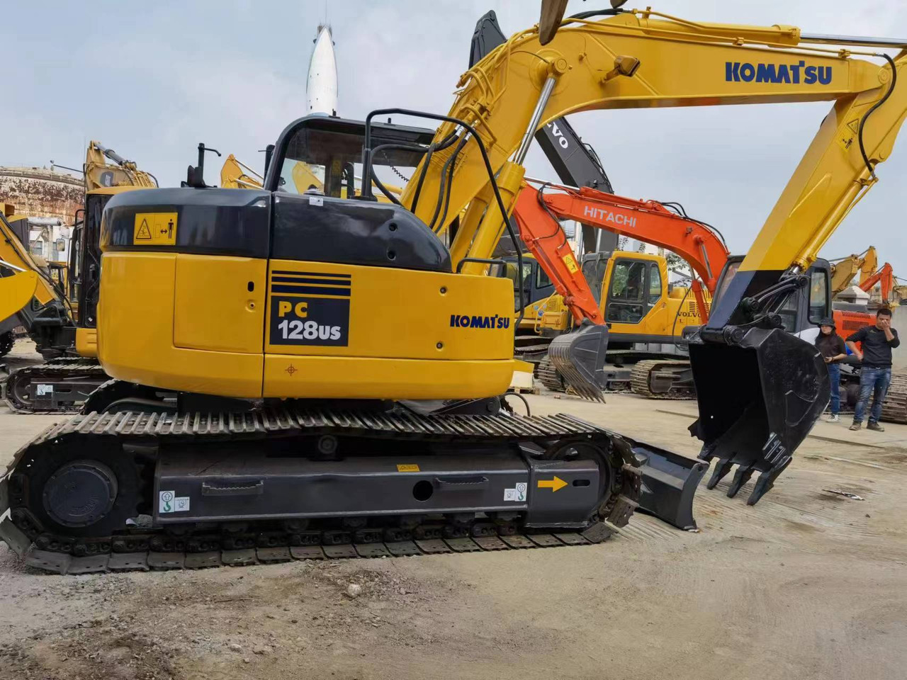 KOMATSU PC128 - Crawler excavator: picture 1 KOMATSU PC128 - Crawler excavator: picture 1