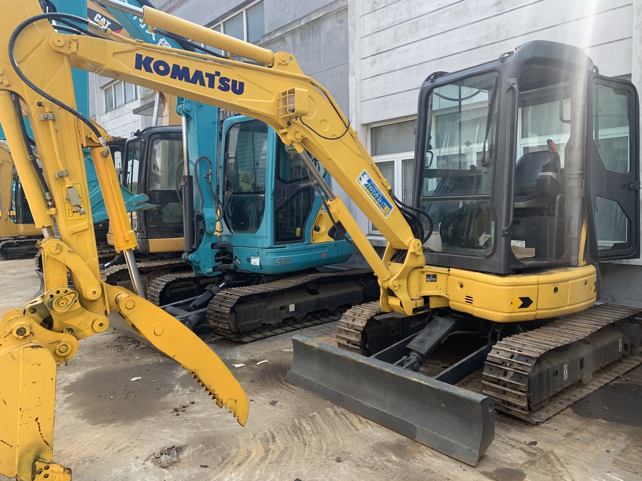 KOMATSU PC35MR - Crawler excavator: picture 2 KOMATSU PC35MR - Crawler excavator: picture 2
