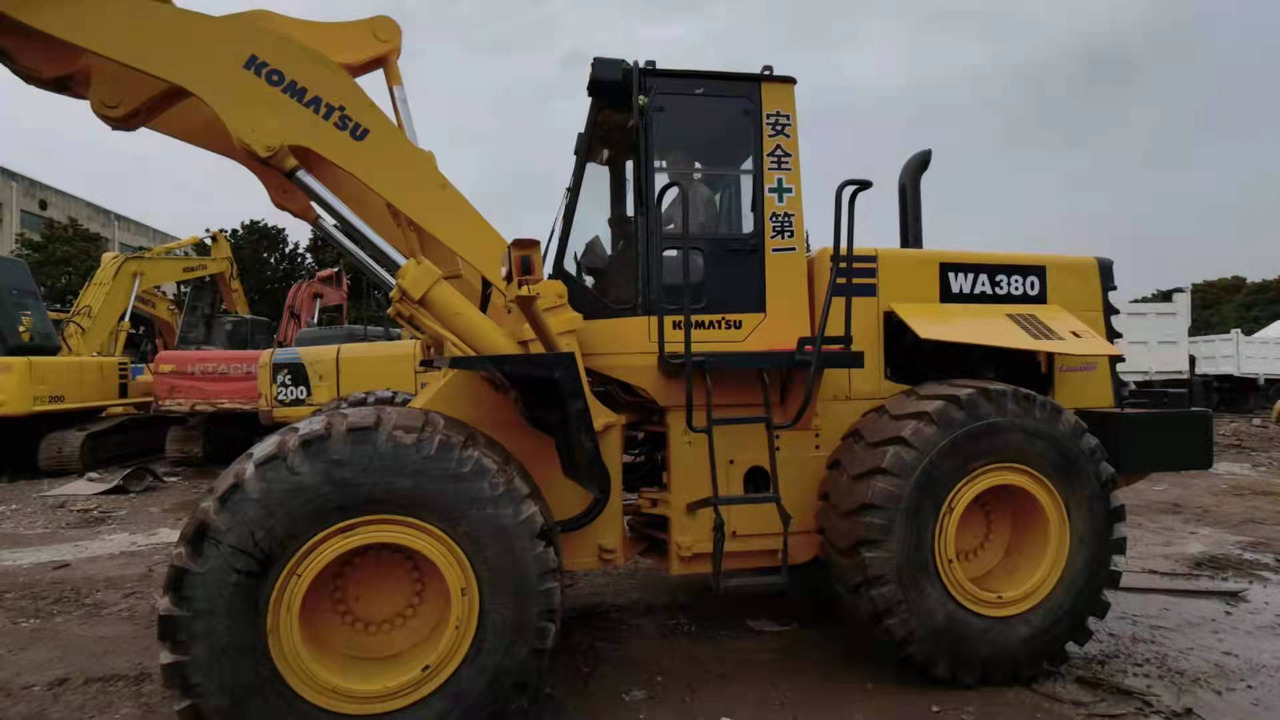 KOMATSU WA380 - Wheel loader: picture 5 KOMATSU WA380 - Wheel loader: picture 5