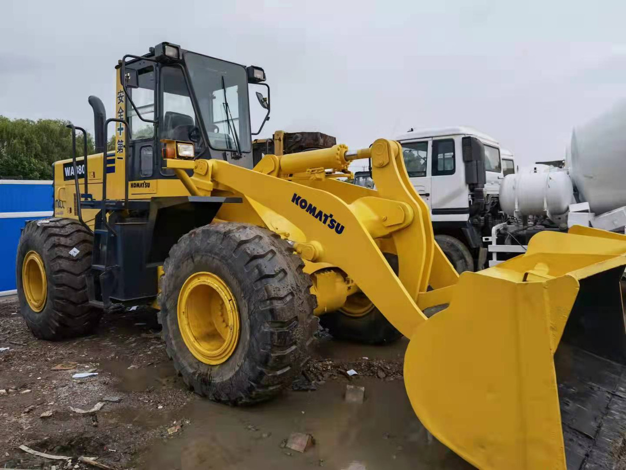 KOMATSU WA380 - Wheel loader: picture 2 KOMATSU WA380 - Wheel loader: picture 2