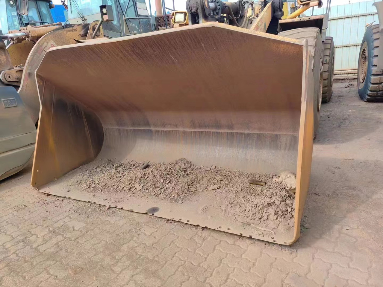 Wheel loader KOMATSU WA470-6: picture 6