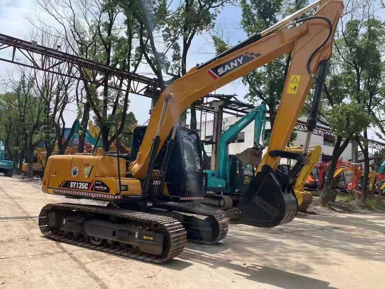 SANY SY135C - Crawler excavator: picture 3 SANY SY135C - Crawler excavator: picture 3