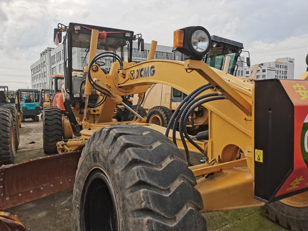 XCMG GR180 - Grader: picture 4 XCMG GR180 - Grader: picture 4