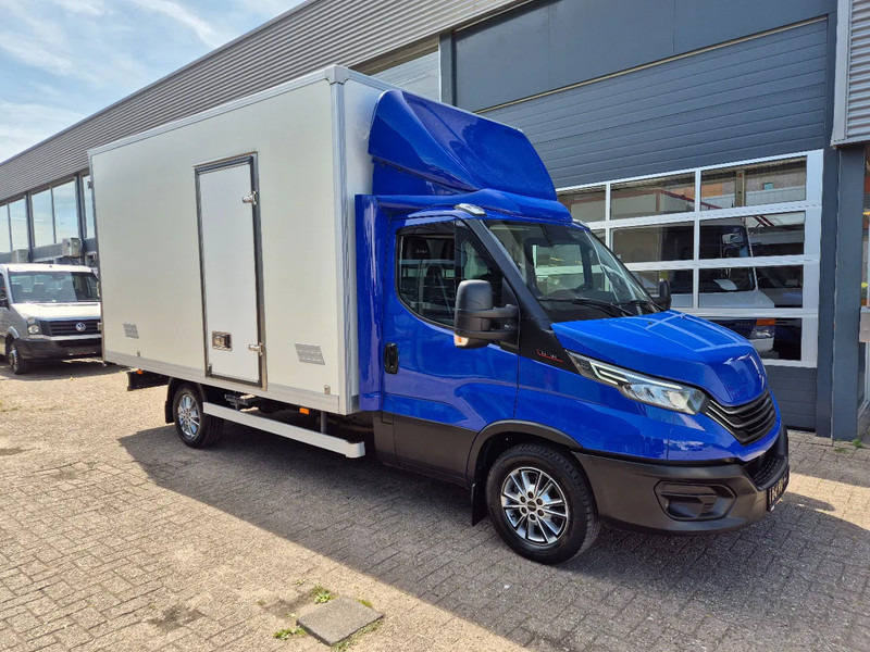 Iveco Daily 35S18 3.0D Koffer/ Xenon/ Airco - Box van: picture 1 Iveco Daily 35S18 3.0D Koffer/ Xenon/ Airco - Box van: picture 1