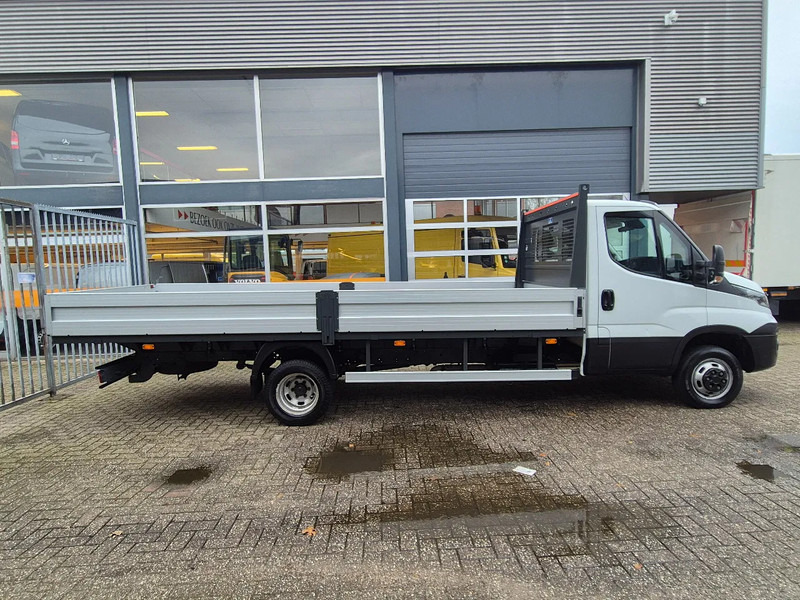 Iveco Daily 50C18 Pritsche 3.0D Euro 6 Hi-Matic GVW 3500 kg - Flatbed van: picture 4 Iveco Daily 50C18 Pritsche 3.0D Euro 6 Hi-Matic GVW 3500 kg - Flatbed van: picture 4