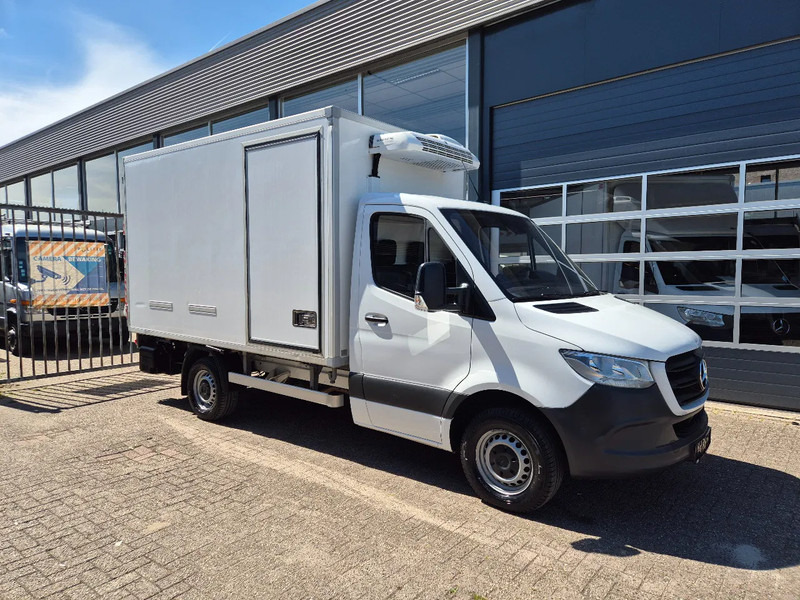Mercedes-Benz Sprinter 315 CDI/ Kuhlkoffer/ TK V300 MAX/ LBW/ Stby230 - Refrigerated van: picture 1 Mercedes-Benz Sprinter 315 CDI/ Kuhlkoffer/ TK V300 MAX/ LBW/ Stby230 - Refrigerated van: picture 1