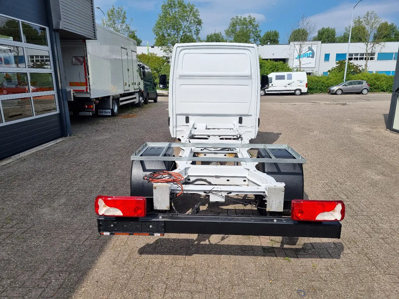 Flatbed van Mercedes-Benz Sprinter 516 CDI Chassis Cabine 4.33 WB GVW 3500 kg Euro 6: picture 6