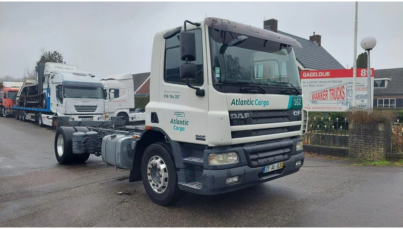 DAF CF 310 4x2 Chassis - Cab chassis truck: picture 2 DAF CF 310 4x2 Chassis - Cab chassis truck: picture 2