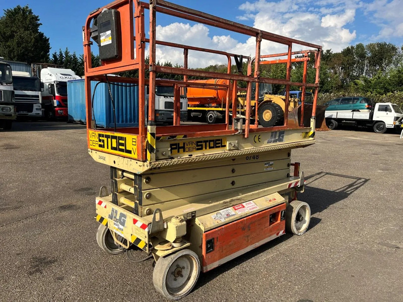 JLG 2646-E - Scissor lift: picture 1 JLG 2646-E - Scissor lift: picture 1