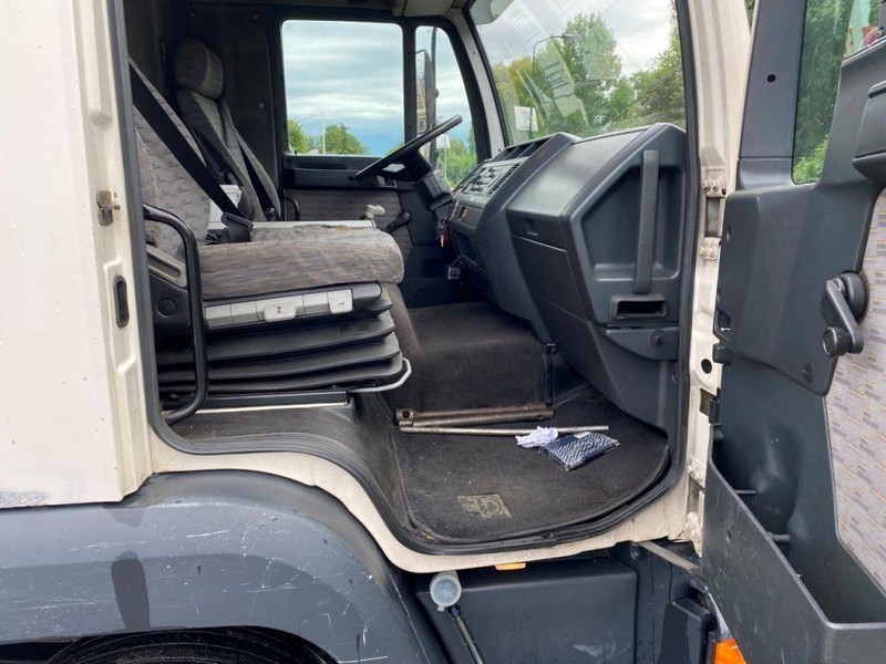 MAN 8.153 MANUAL HOLLAND TRUCK NEW NEW NEW - Curtainsider truck: picture 3 MAN 8.153 MANUAL HOLLAND TRUCK NEW NEW NEW - Curtainsider truck: picture 3