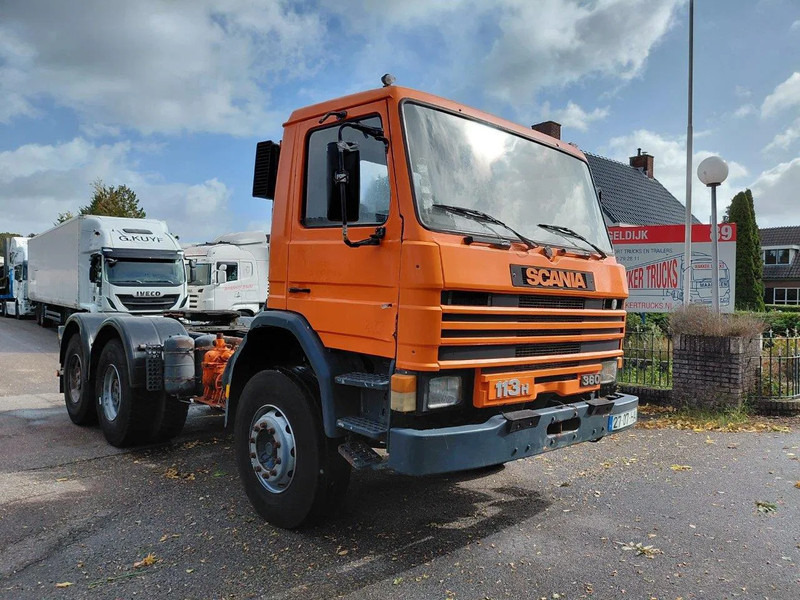 Scania P113-360 6x4 TRUCKHEAD FULL STEEL SPRING BIG AXLES - Tractor unit: picture 3 Scania P113-360 6x4 TRUCKHEAD FULL STEEL SPRING BIG AXLES - Tractor unit: picture 3