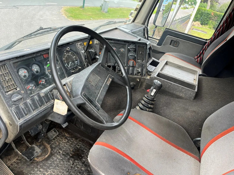 Tractor unit Volvo FL 10.320 4X2 TRUCKHEAD FULL STEEL SUSPENSION: picture 13 Tractor unit Volvo FL 10.320 4X2 TRUCKHEAD FULL STEEL SUSPENSION: picture 13