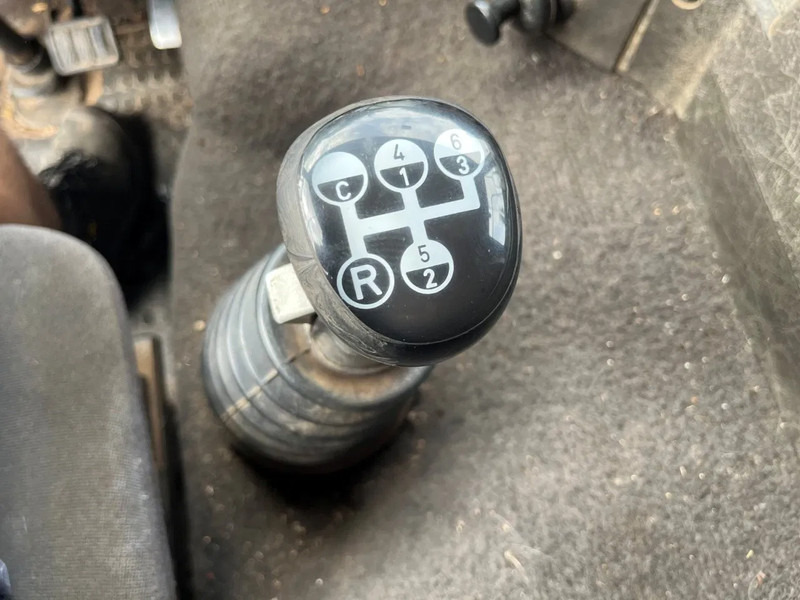 Tractor unit Volvo FL 10.320 4X2 TRUCKHEAD FULL STEEL SUSPENSION: picture 16 Tractor unit Volvo FL 10.320 4X2 TRUCKHEAD FULL STEEL SUSPENSION: picture 16