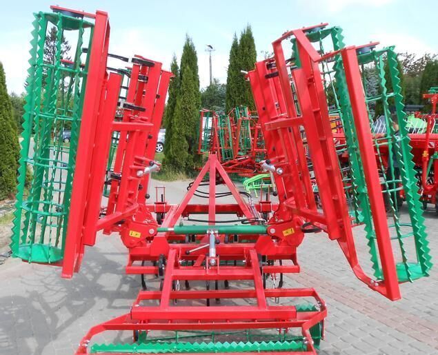 AGRO-MASZ AU42 - Cultivator: picture 2 AGRO-MASZ AU42 - Cultivator: picture 2