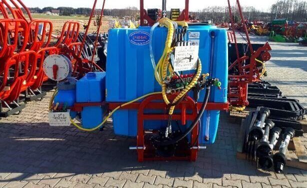 BIARZDKI Opryskiwacz zawieszany 1000 l / 15 - Tractor mounted sprayer: picture 3 BIARZDKI Opryskiwacz zawieszany 1000 l / 15 - Tractor mounted sprayer: picture 3