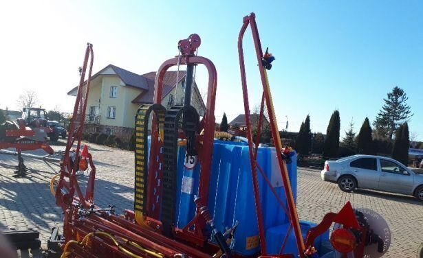 BIARZDKI Opryskiwacz zawieszany 1000 l / 15 - Tractor mounted sprayer: picture 2 BIARZDKI Opryskiwacz zawieszany 1000 l / 15 - Tractor mounted sprayer: picture 2