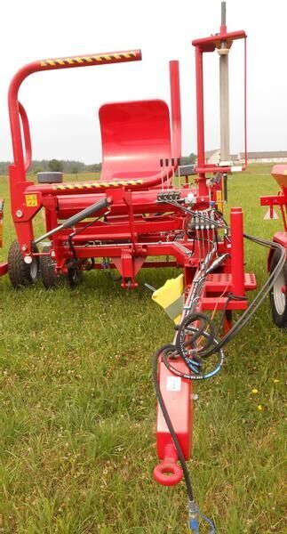 METAL-FACH Owijarka do bel Z593 samozaładowcza - Bale wrapper: picture 5 METAL-FACH Owijarka do bel Z593 samozaładowcza - Bale wrapper: picture 5