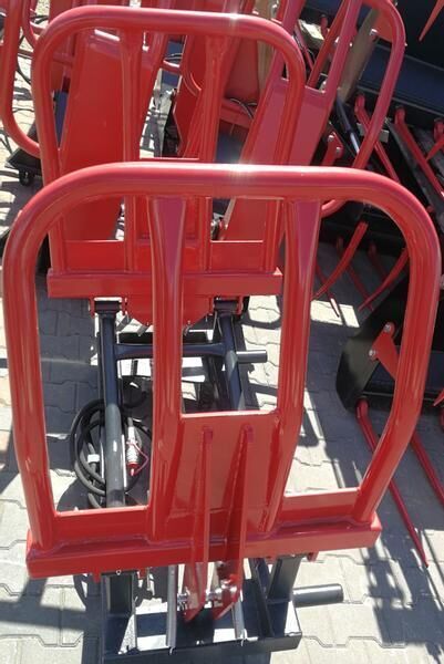 METAL-TECHNIK New Rundballenzange/ Bale clamp/ Chwytak do bel - Grapple for Agricultural machinery: picture 2 METAL-TECHNIK New Rundballenzange/ Bale clamp/ Chwytak do bel - Grapple for Agricultural machinery: picture 2