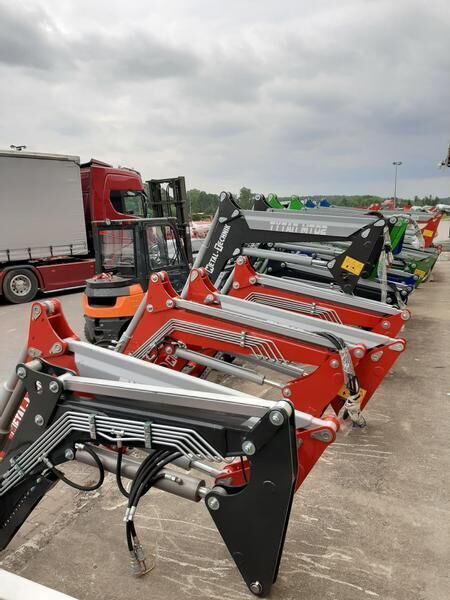 Metal-Technik Frontlader für STEYR 4085 - Front loader for tractor: picture 1 Metal-Technik Frontlader für STEYR 4085 - Front loader for tractor: picture 1