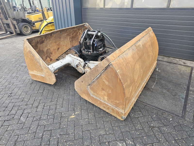 2000l clamshell bucket kinshofer c40hpx zandgrijper - Grapple for Construction machinery: picture 2 2000l clamshell bucket kinshofer c40hpx zandgrijper - Grapple for Construction machinery: picture 2