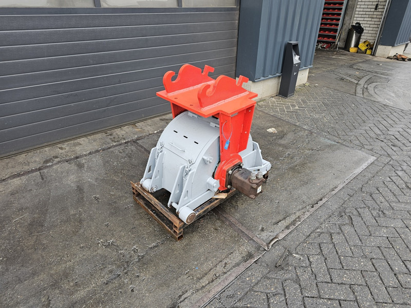 Rockwheel r400 cw10 asvaltfrees frais cw 10 demarec rockwheel epirock - Attachment for Construction machinery: picture 2 Rockwheel r400 cw10 asvaltfrees frais cw 10 demarec rockwheel epirock - Attachment for Construction machinery: picture 2