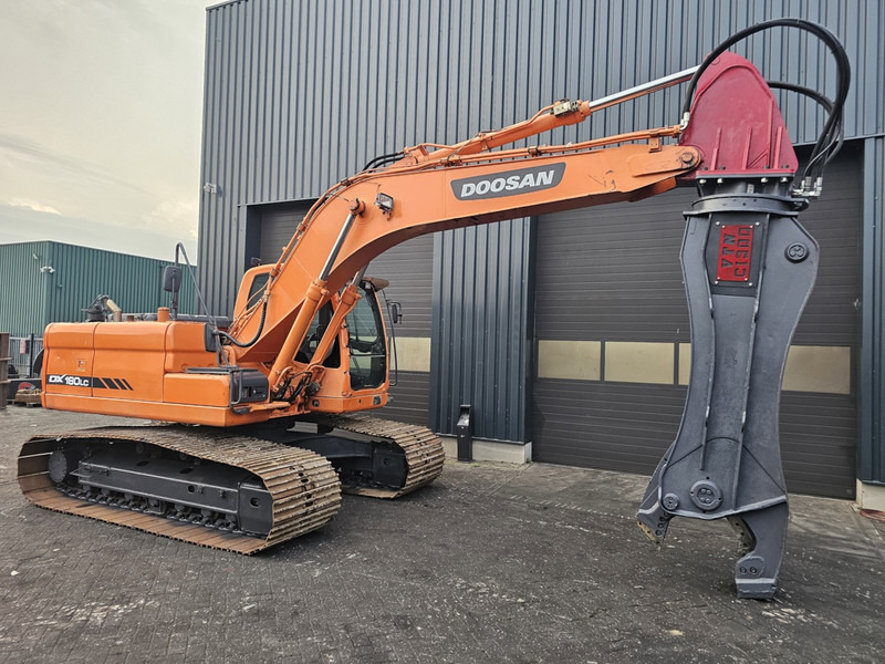 Doosan dx 180 vtn scrap shear scrap shear fortress labounty genesis - Excavator: picture 2 Doosan dx 180 vtn scrap shear scrap shear fortress labounty genesis - Excavator: picture 2