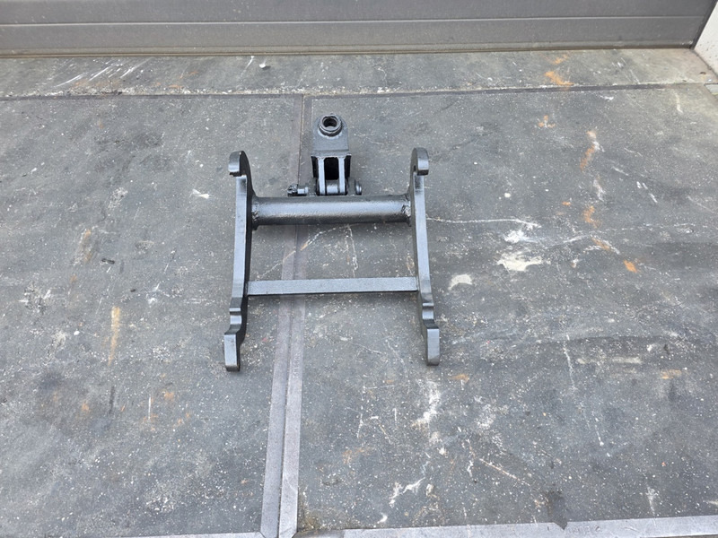 Kopplaat cw 30 cw 40 hanger hanger voor cw30 cw 40 zandgrijper - Quick coupler for Construction machinery: picture 1 Kopplaat cw 30 cw 40 hanger hanger voor cw30 cw 40 zandgrijper - Quick coupler for Construction machinery: picture 1