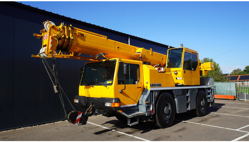 Liebherr LTM 1030-2.1 WITH JIB - Crane truck: picture 4 Liebherr LTM 1030-2.1 WITH JIB - Crane truck: picture 4