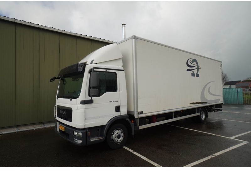 MAN TGL 12.220 CLOSED BOX EURO 5 D HOLLANDIA - Box truck: picture 3 MAN TGL 12.220 CLOSED BOX EURO 5 D HOLLANDIA - Box truck: picture 3