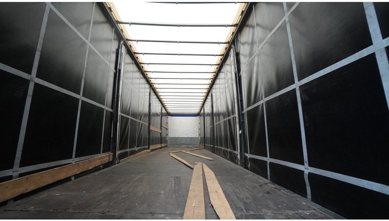 Schmitz Cargobull 3 AXLE CURTAINSIDE TRAILER - Curtainsider semi-trailer: picture 4 Schmitz Cargobull 3 AXLE CURTAINSIDE TRAILER - Curtainsider semi-trailer: picture 4