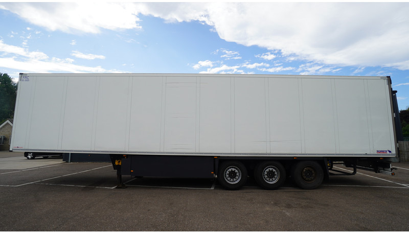 Schmitz Cargobull 3 AXLE FRIGO TRAILER - Refrigerator semi-trailer: picture 1 Schmitz Cargobull 3 AXLE FRIGO TRAILER - Refrigerator semi-trailer: picture 1