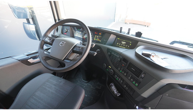Volvo FH 420 ADR 841.000KM EURO 6 - Tractor unit: picture 5 Volvo FH 420 ADR 841.000KM EURO 6 - Tractor unit: picture 5