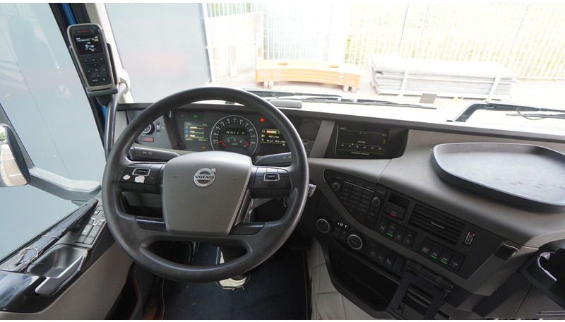 Volvo FH 540 6X4 EURO 6 GLOBETROTTER - Tractor unit: picture 5 Volvo FH 540 6X4 EURO 6 GLOBETROTTER - Tractor unit: picture 5