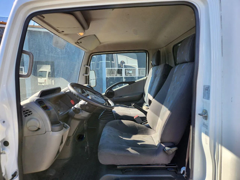 Nissan Cabstar 2012,146000km, Thermoking Frigo, Manual. Airco, New tyre - Refrigerated van: picture 4 Nissan Cabstar 2012,146000km, Thermoking Frigo, Manual. Airco, New tyre - Refrigerated van: picture 4