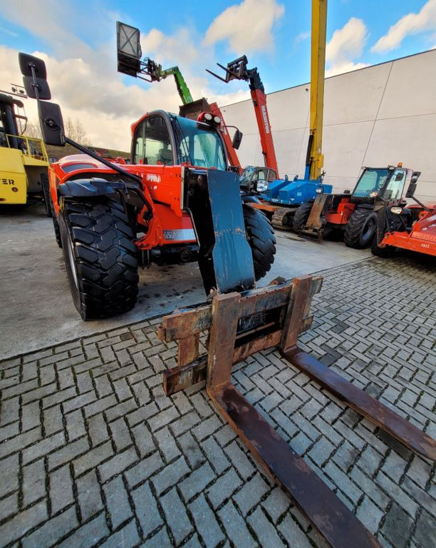 Telescopic handler Manitou MLT 960: picture 7
