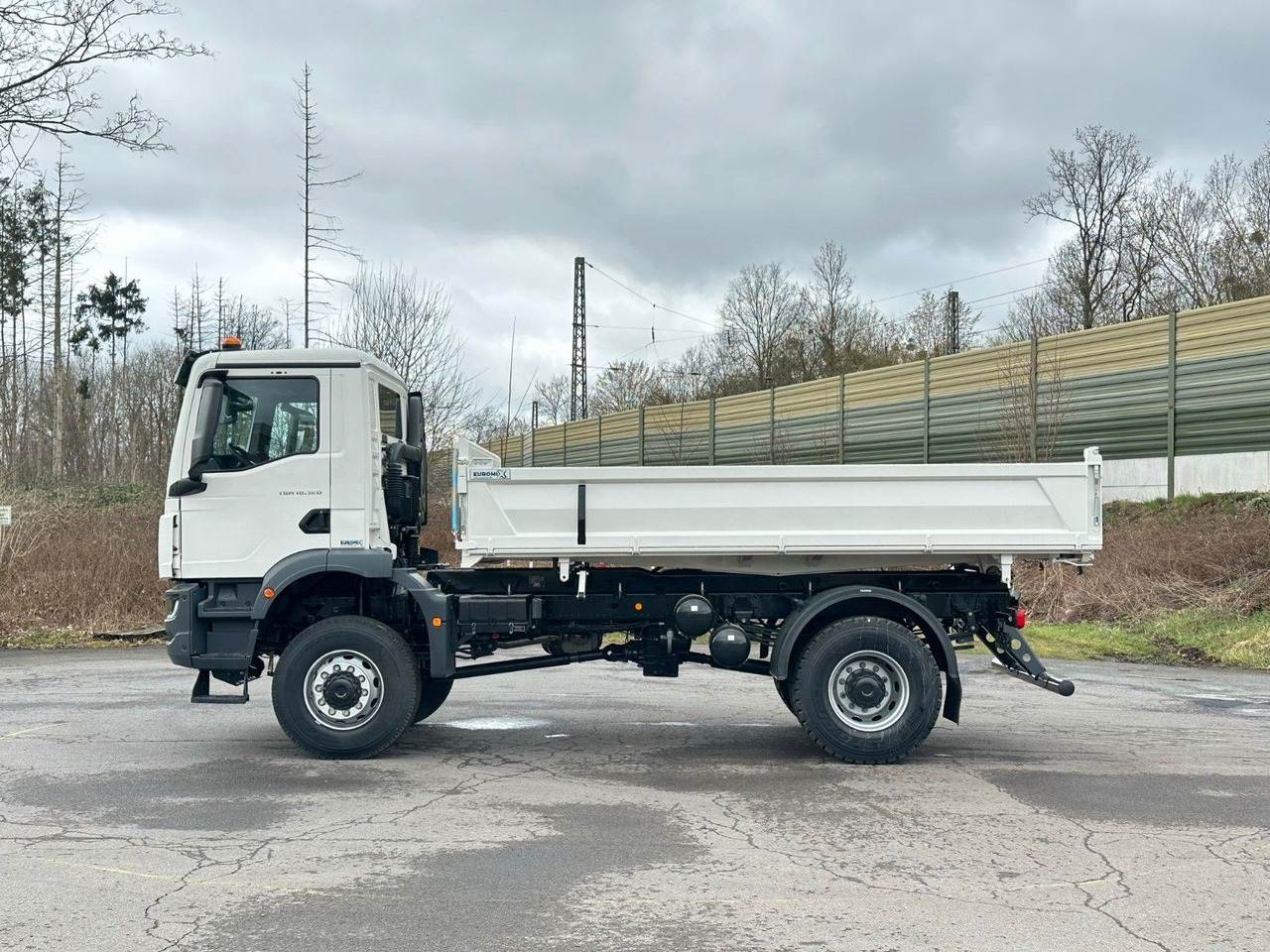 MAN TGM 18.320 4X4 Euro 6e Euromix 3-Seiten-Kipper - Tipper: picture 4 MAN TGM 18.320 4X4 Euro 6e Euromix 3-Seiten-Kipper - Tipper: picture 4