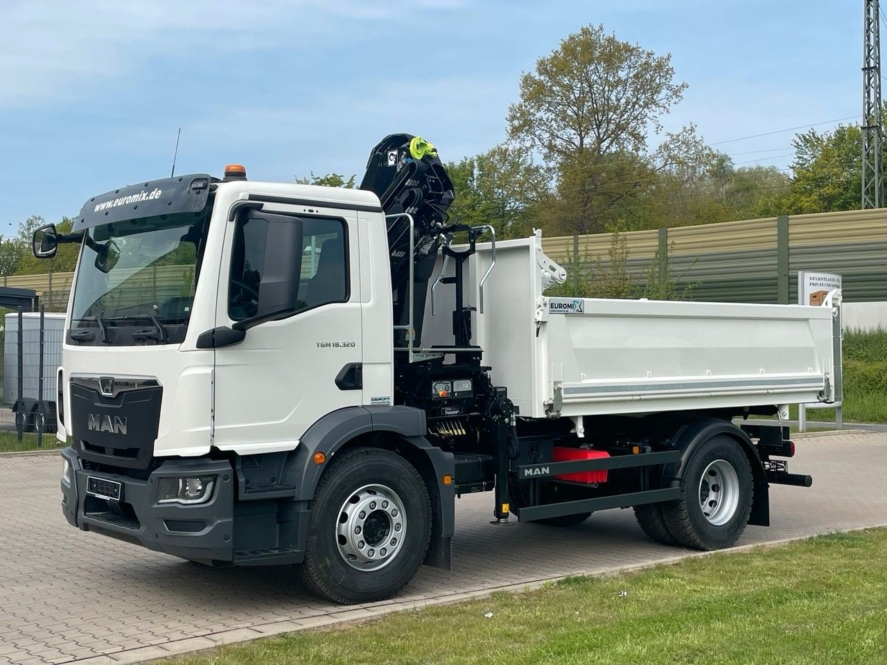 MAN TGM 18.320 4x2 Euro6e Hiab X-HiDuo138DS-3Euromix - Tipper, Crane truck: picture 1 MAN TGM 18.320 4x2 Euro6e Hiab X-HiDuo138DS-3Euromix - Tipper, Crane truck: picture 1
