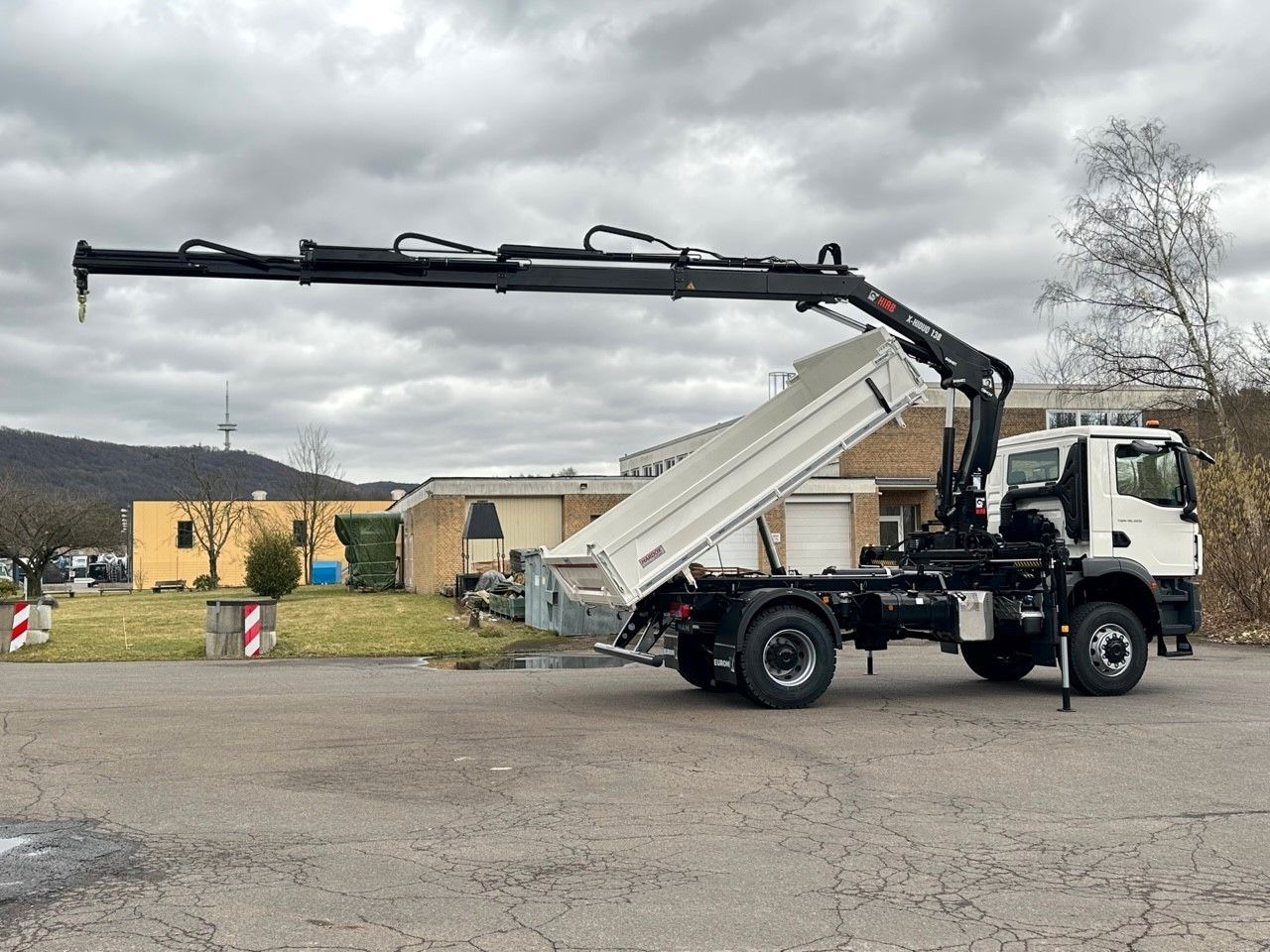 MAN TGM 18.320 4x4 Euro6e Hiab X-HiDuo 138DS-3 - Tipper, Crane truck: picture 2 MAN TGM 18.320 4x4 Euro6e Hiab X-HiDuo 138DS-3 - Tipper, Crane truck: picture 2