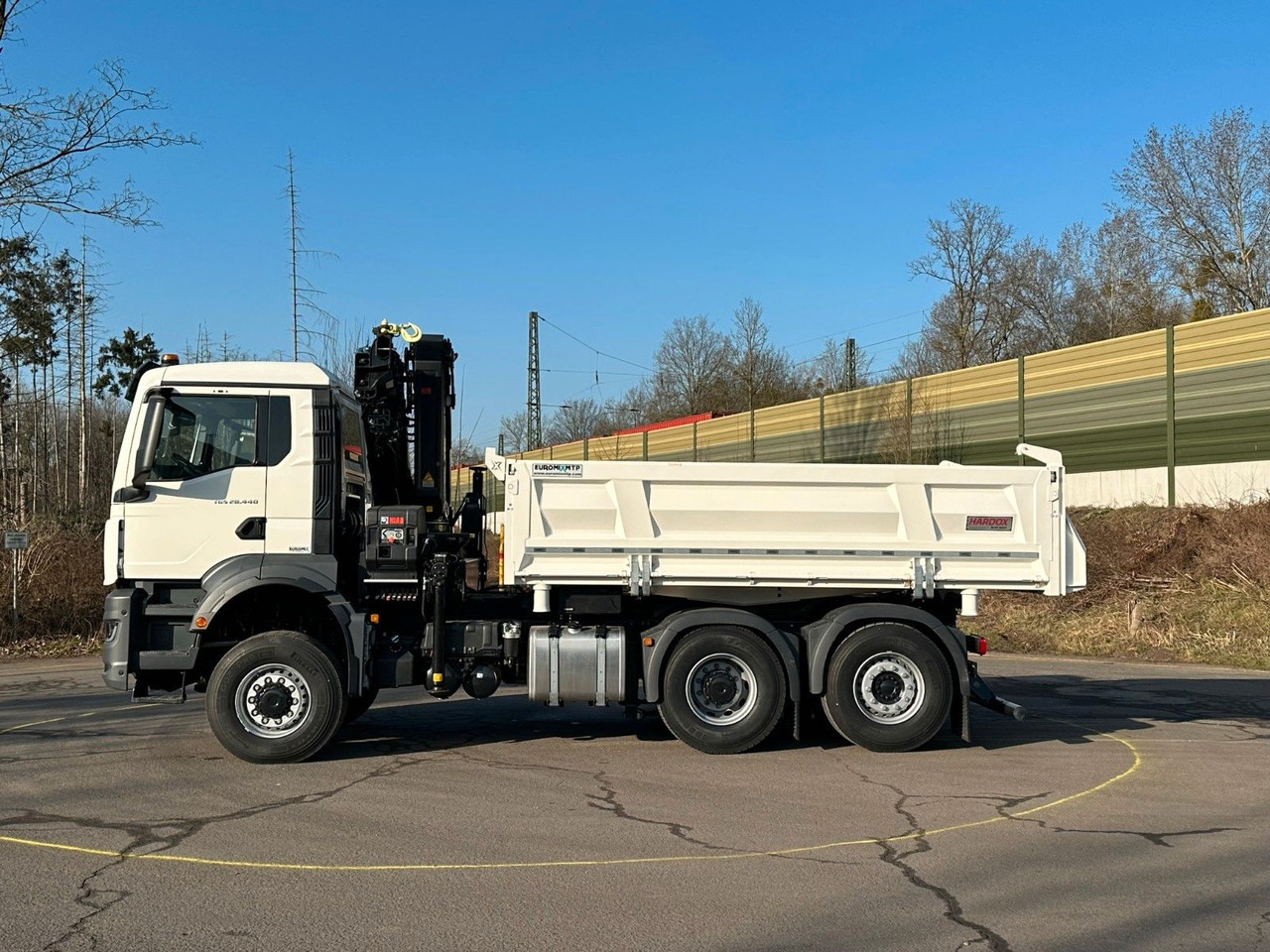 MAN TGS 28.440 6x4-4/3-Seiten- Kipper / Hiab 228-6 - Tipper, Crane truck: picture 5 MAN TGS 28.440 6x4-4/3-Seiten- Kipper / Hiab 228-6 - Tipper, Crane truck: picture 5