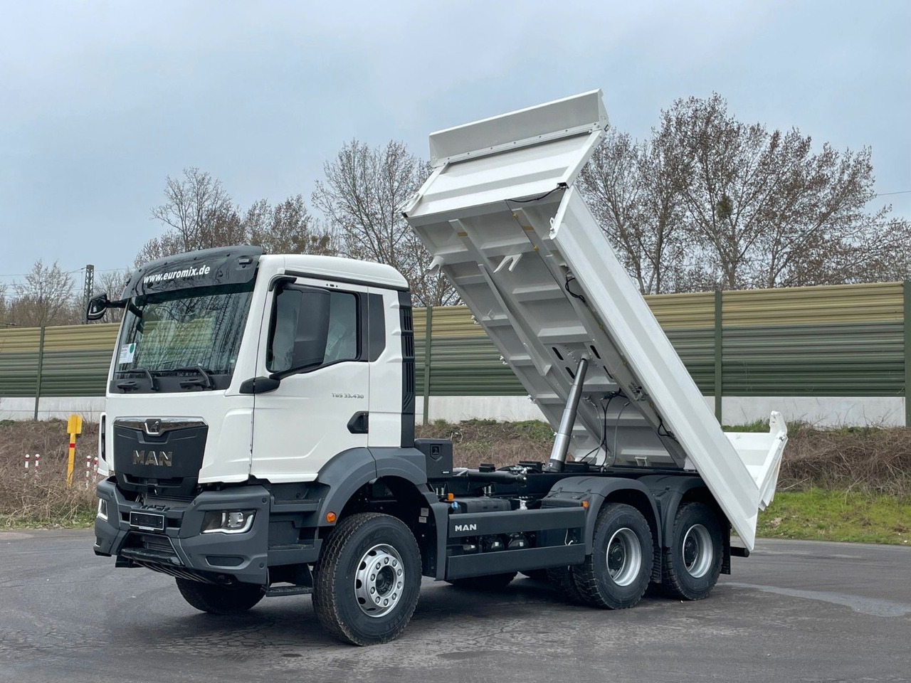 Tipper MAN TGS 33.440 6x4 /Euro6 3-Seiten-Kipper EuromixMTP: picture 17