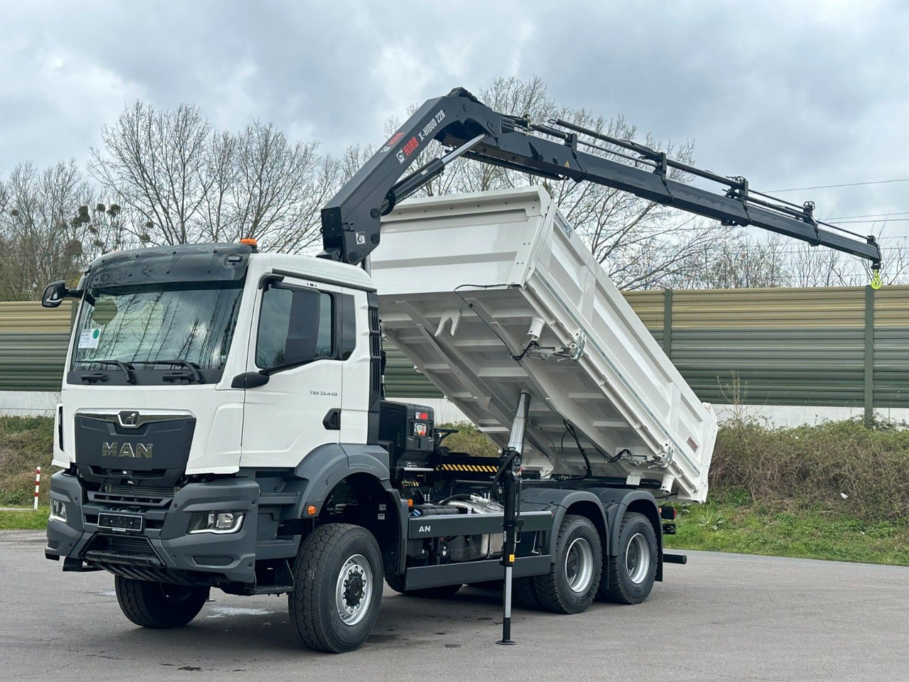 Tipper, Crane truck MAN TGS 33.440 6x6 /3-Seiten- Kipper /  HIAB 228-4: picture 9
